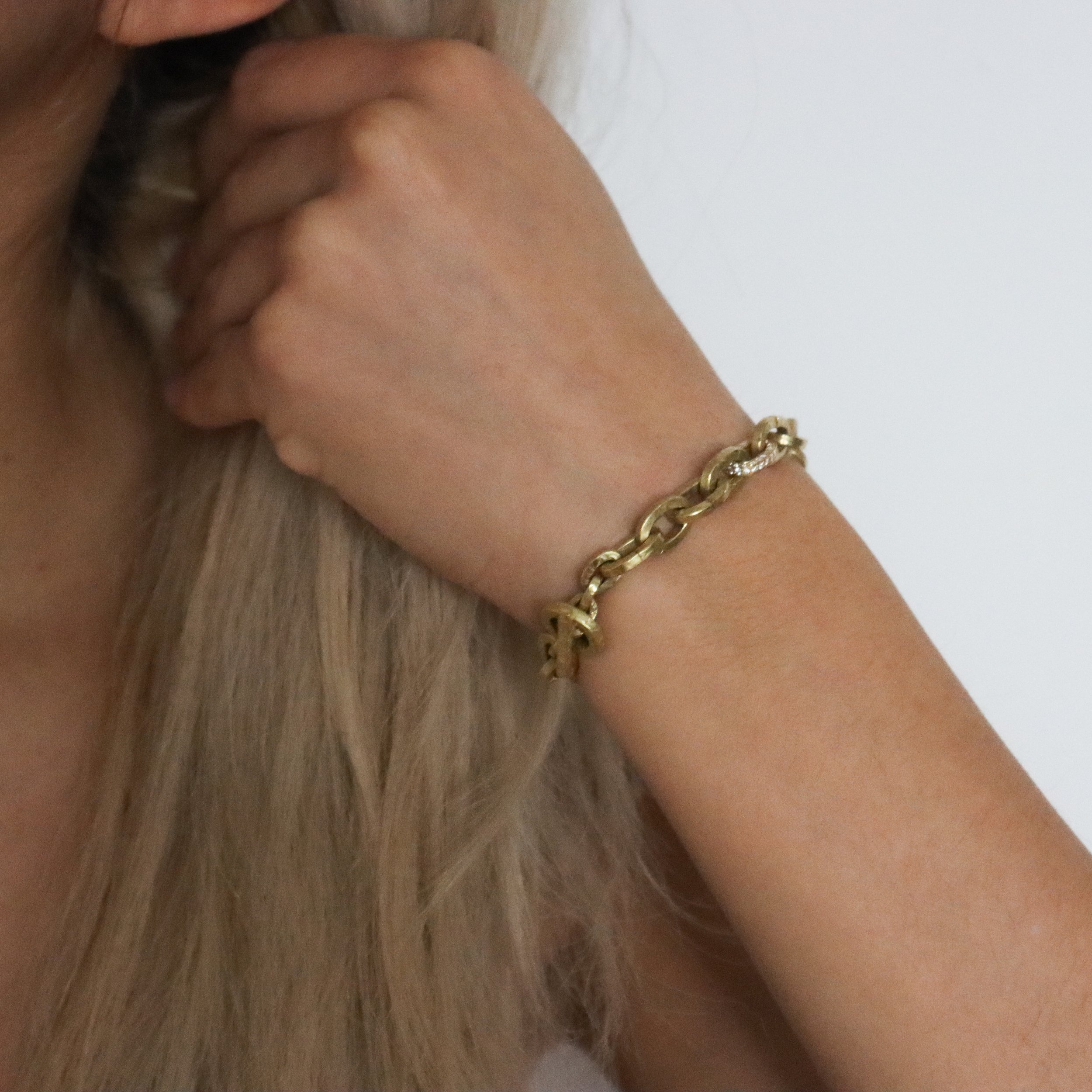 Small Gold and Diamond Links Bracelet